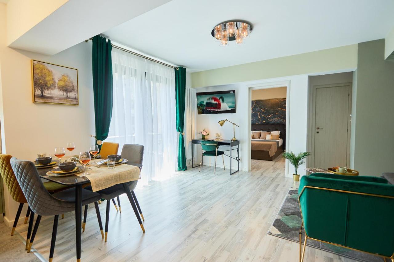 Voguish Apartment